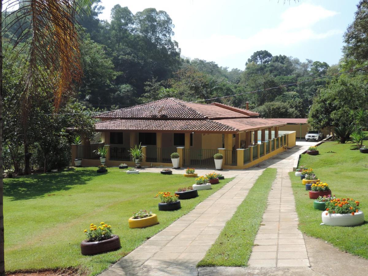 Villa Sítio Sebastião Pereira Jambeiro Exterior foto